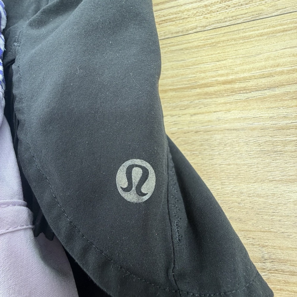 Lot Of 3 Women's Lululemon Athletic Shorts Size 6 Black Pink Pocket Workout - Picture 4 of 8